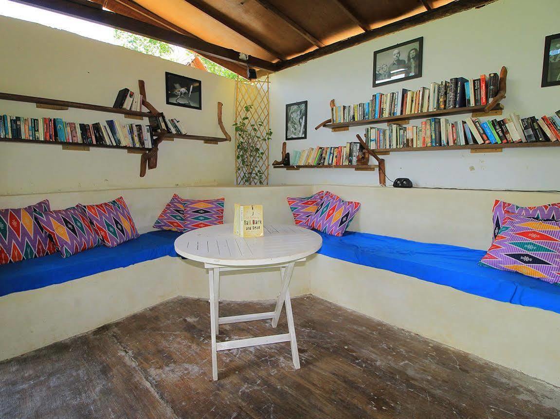 Adeng-Adeng Bungalows กิลิเมโน ภายนอก รูปภาพ